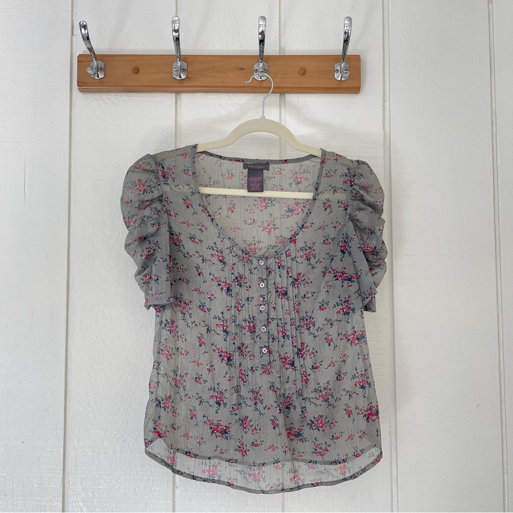 Sheer floral grey blouse